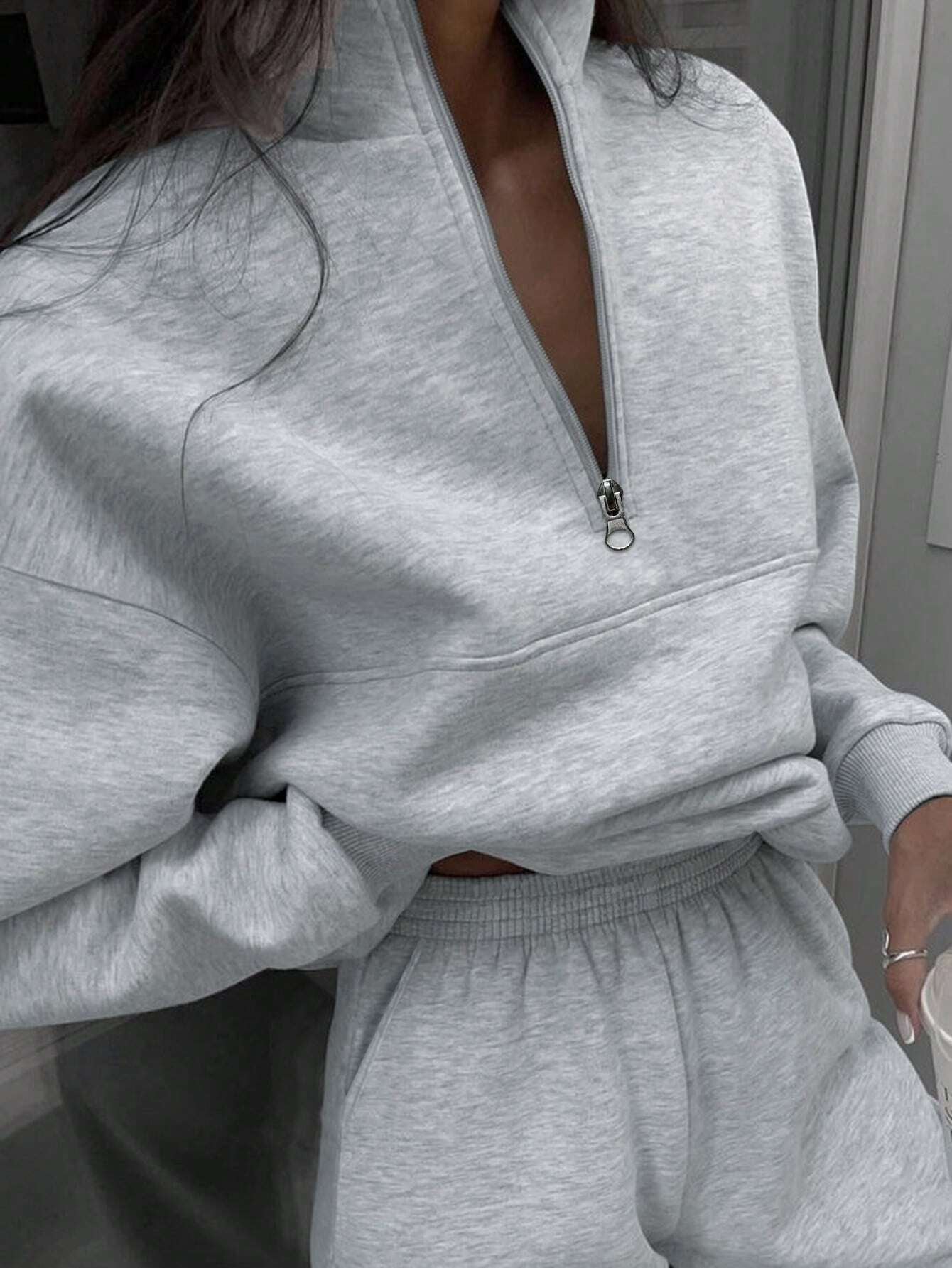 SHEIN X Carly Lawrence INAWLY Women'S Half Zipper Hoodie and Jogger Pants Two Piece Set
